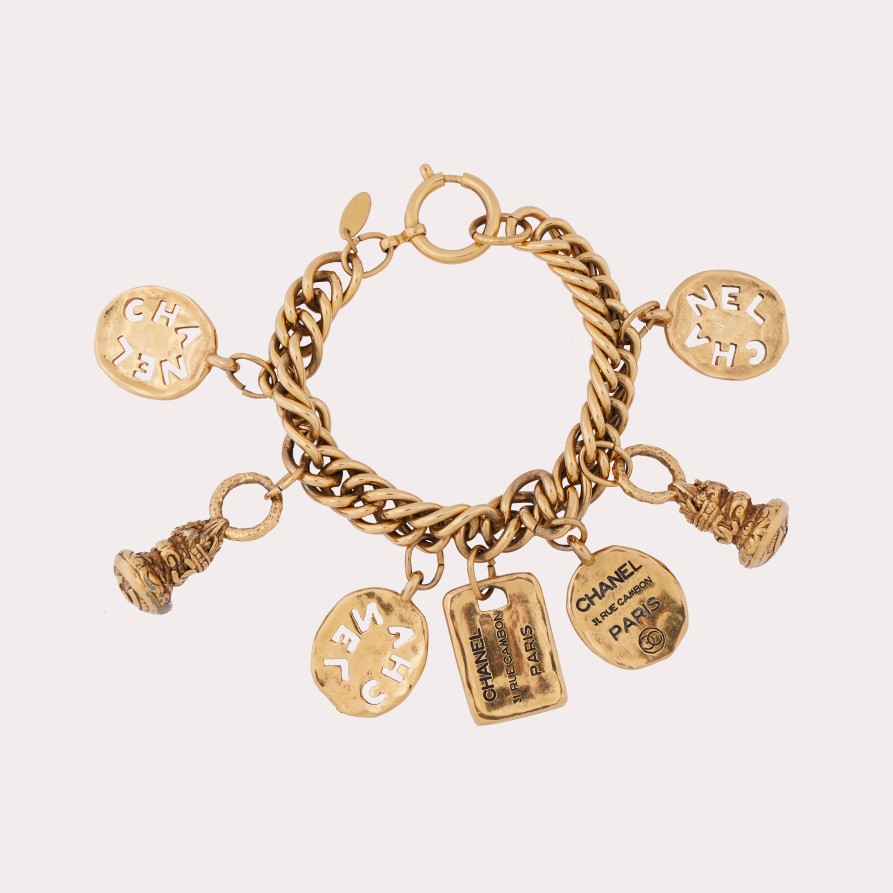 Vintage CHANEL | Chanel-Gold Charms Bracelet