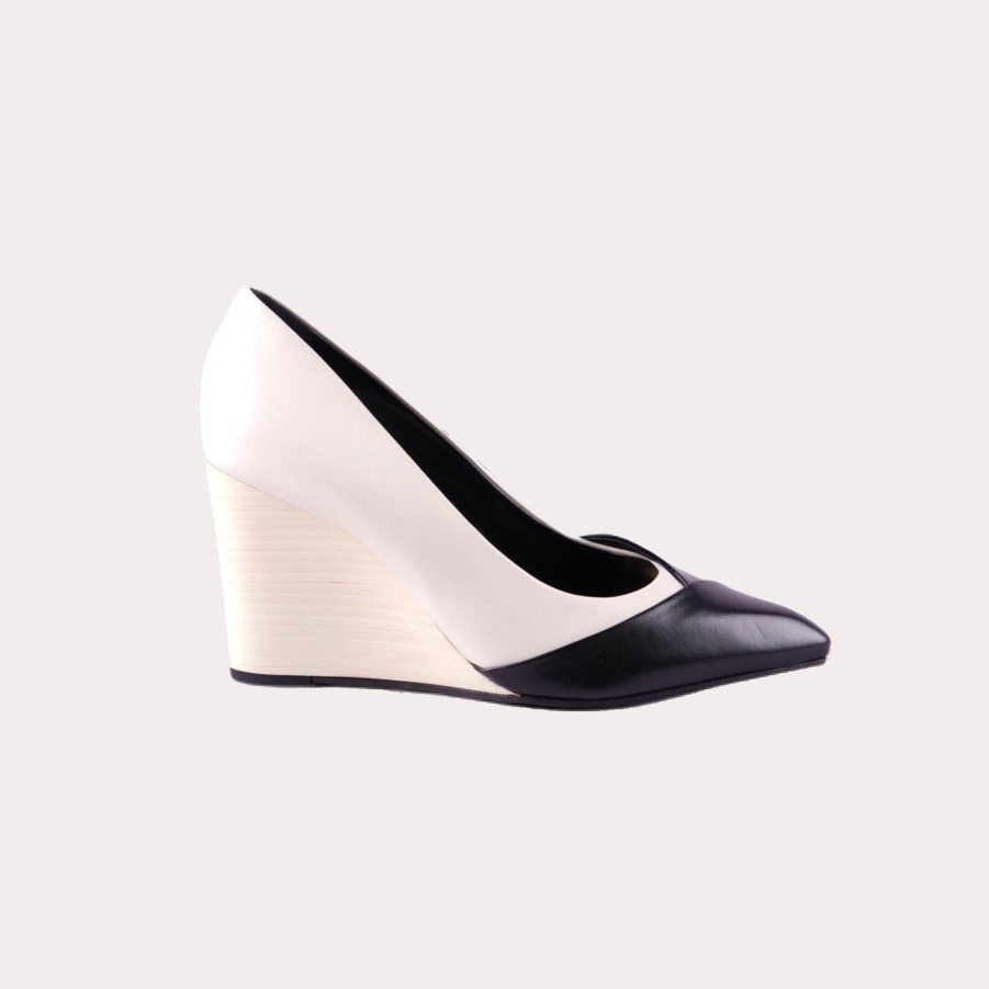 Shoes LANVIN | Lanvin-Pointed Black & White Pumps