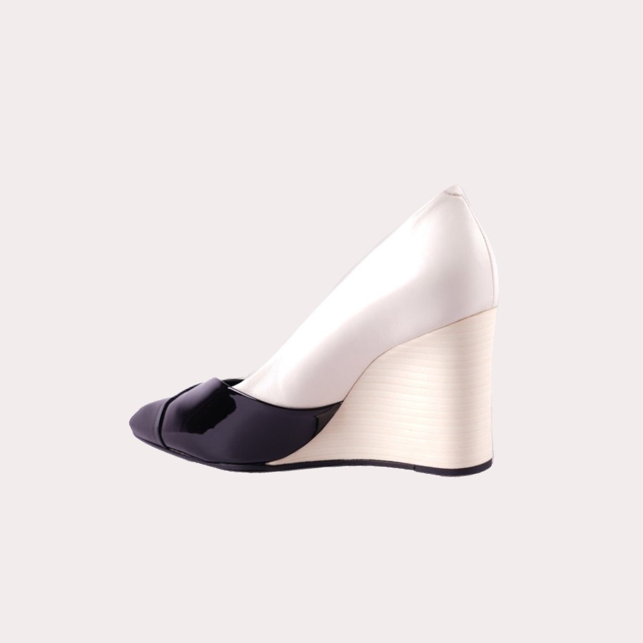 Shoes LANVIN | Lanvin-Pointed Black & White Pumps