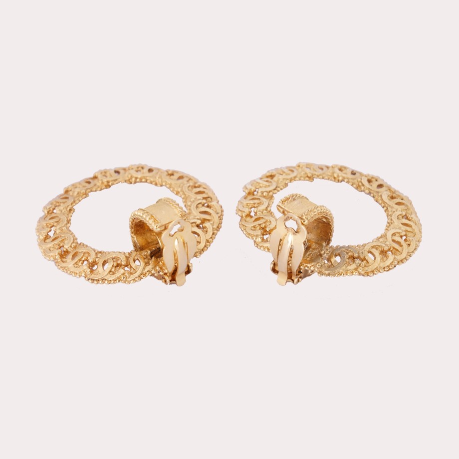 Vintage CHANEL | Chanel-Gold Tone Hoop Earrings